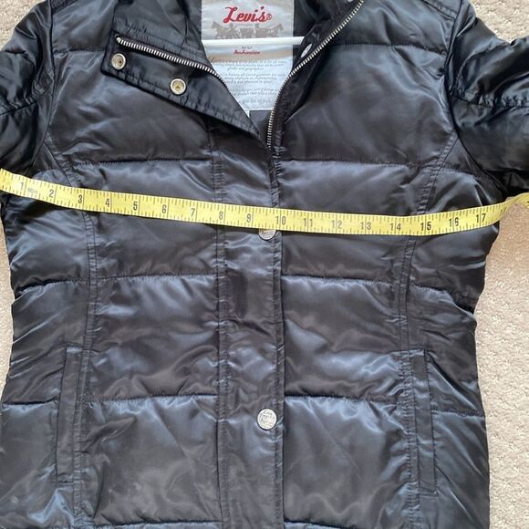 Levi's Women's Black Puffer Jacket Vintage - Picture 5 of 7